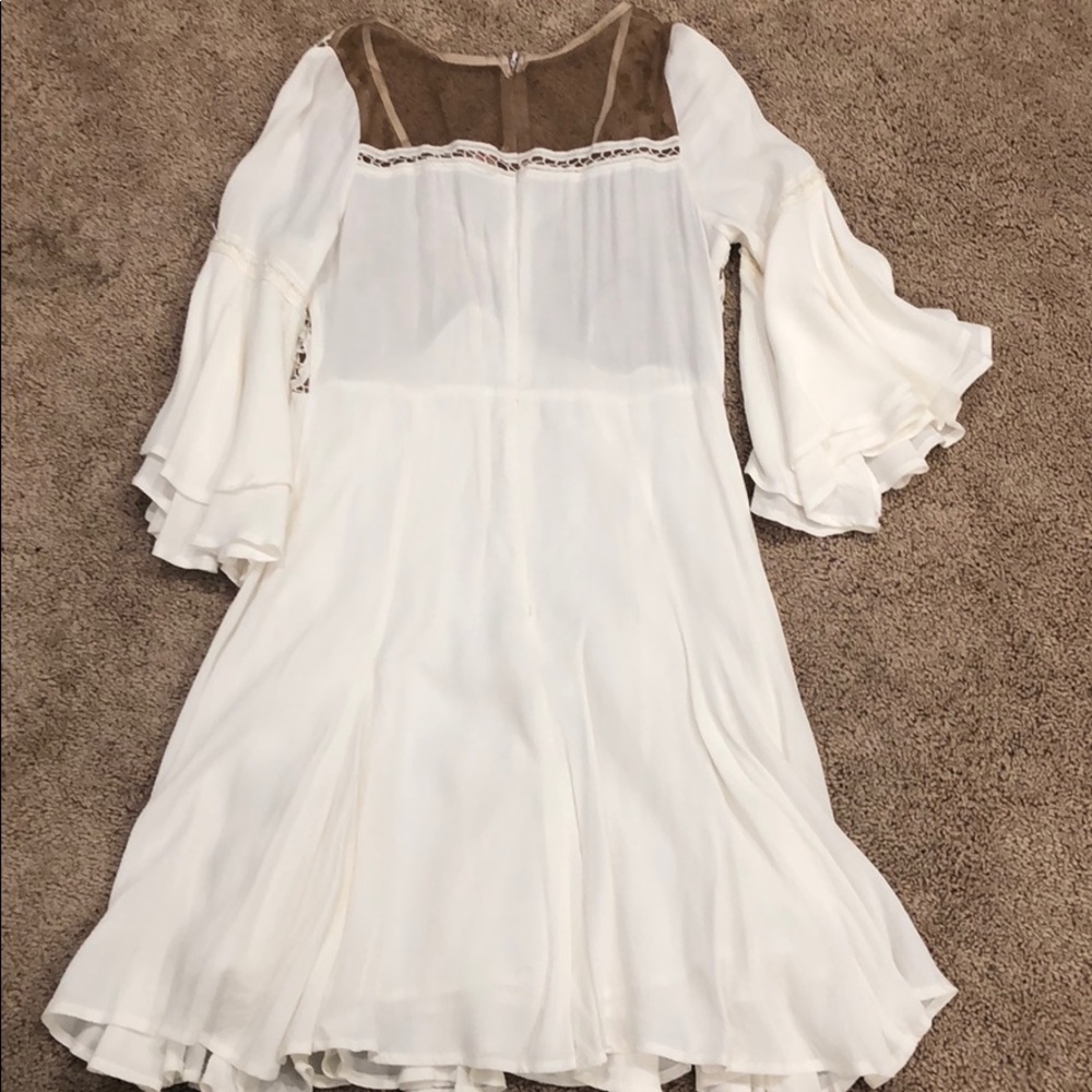 Flurry white dress with brown lace - Picture 6 of 7